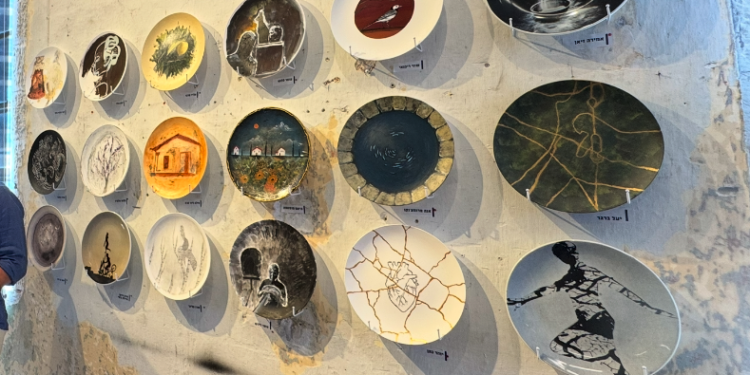 $700- Dollar Plates: Inside the Art Exhibit Benefiting Lone Soldier Support